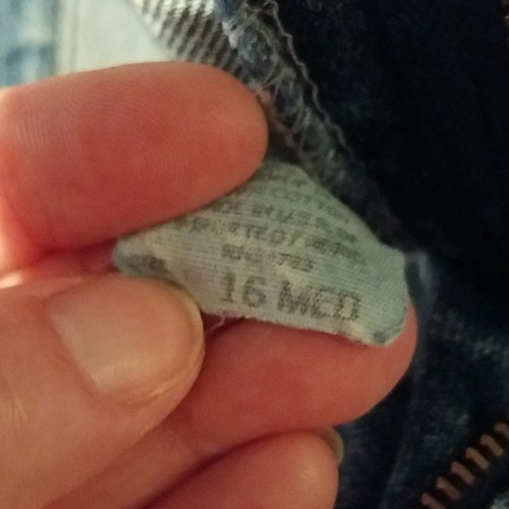 Shorts - Picture 4 of 4
